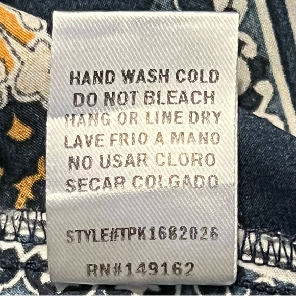 Posh And Deluxe Satin Shirt Fashion Nova - Picture 12 of 12